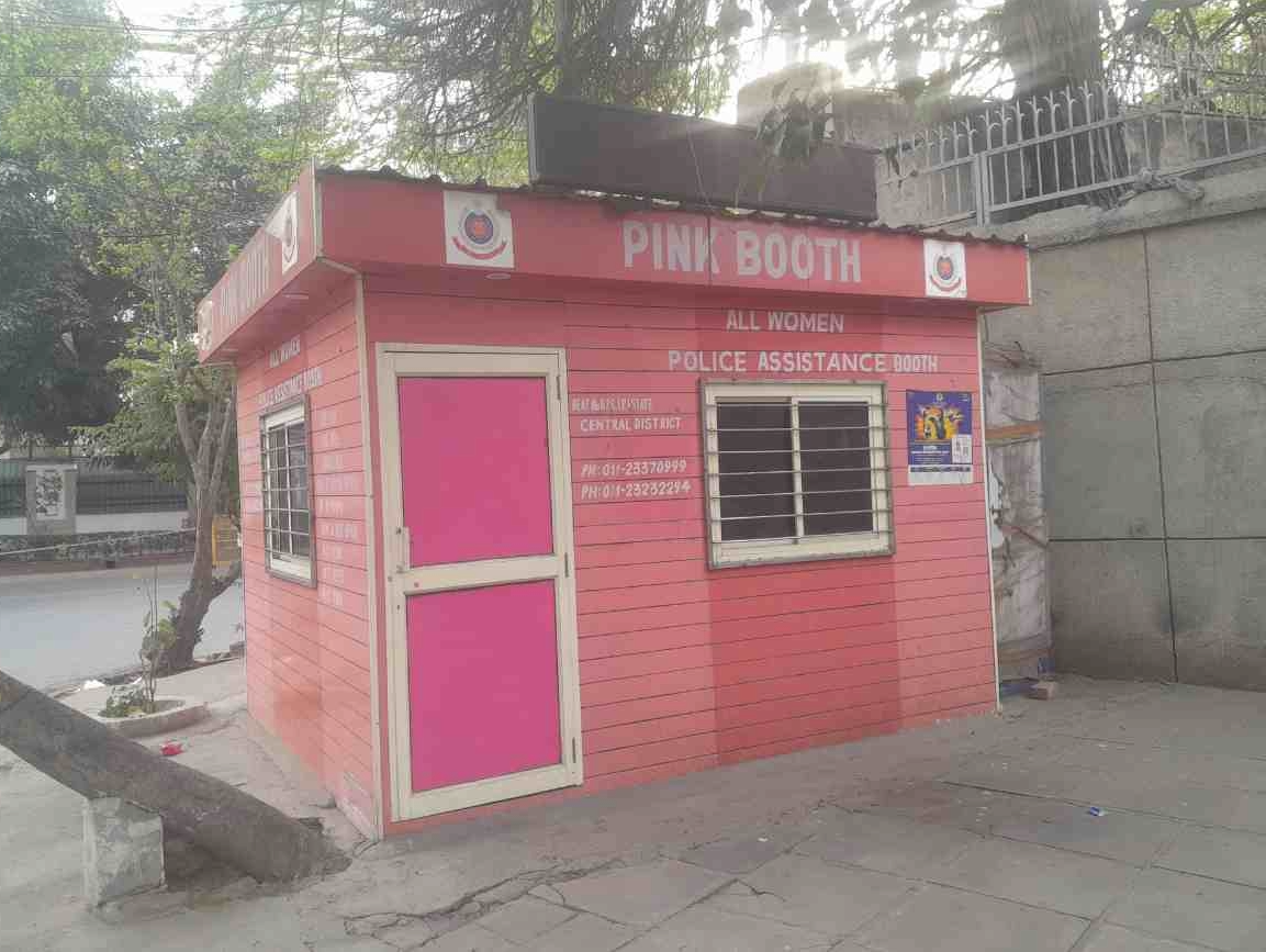 दिल्ली में 300 सुरक्षा बूथ योजना की जानकारी
